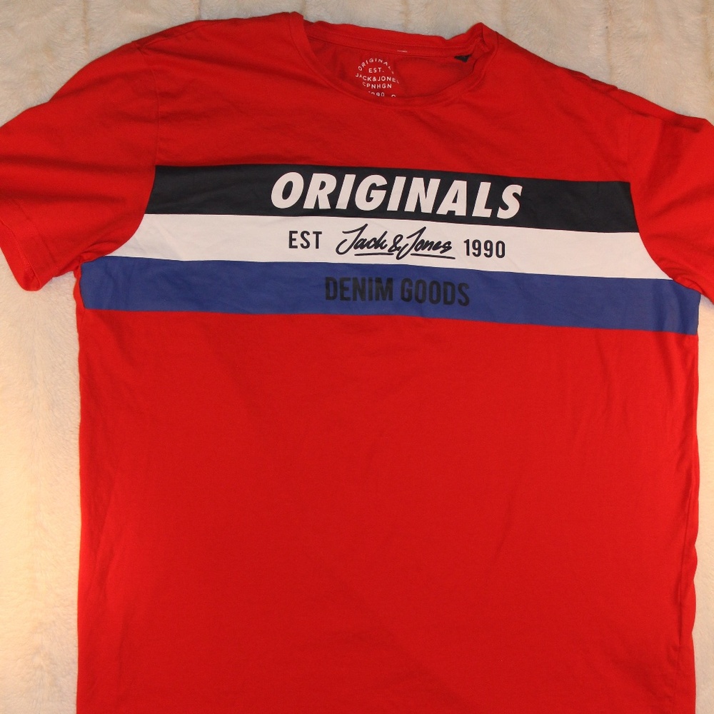 Jack & Jones red t shirt